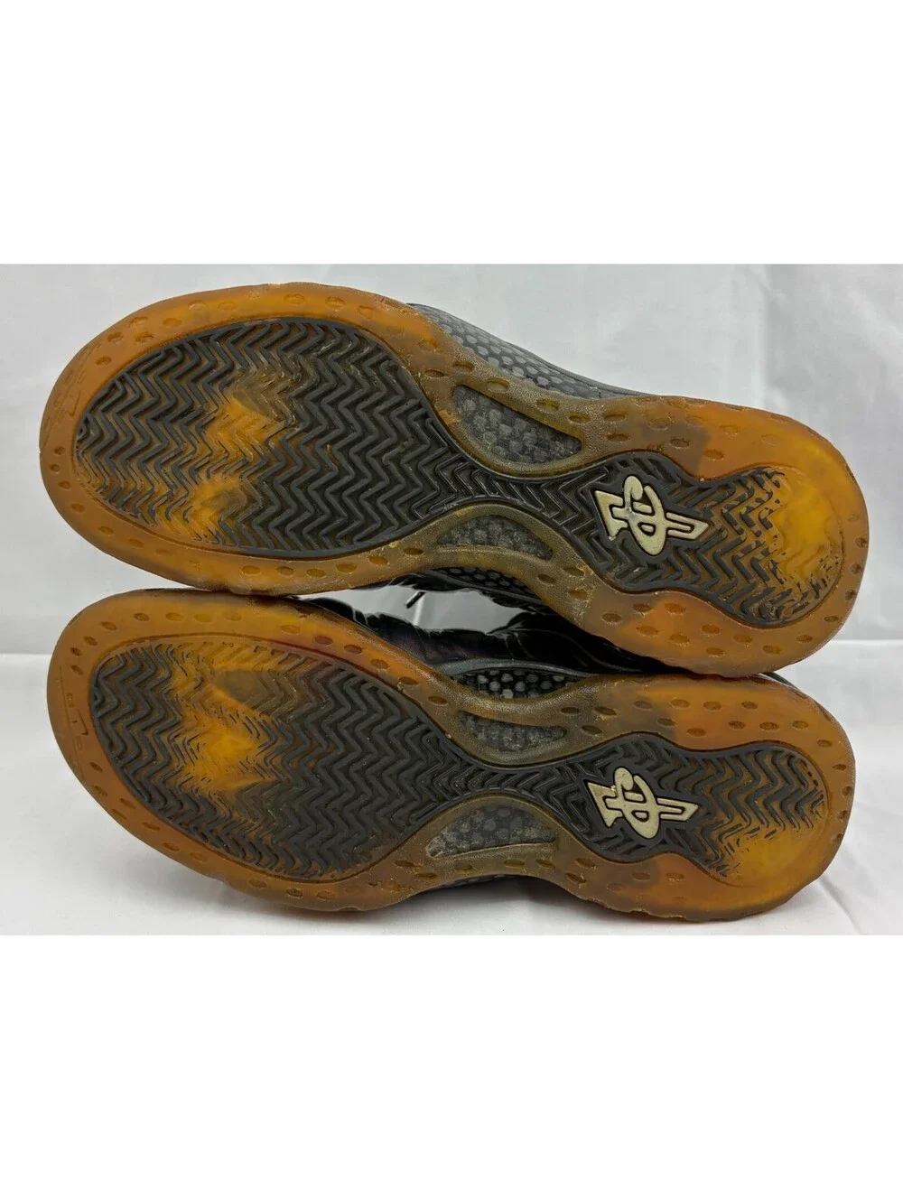 Nike Air Foamposite One Hologram Men's Size 11 Cleveland Cavaliers 314996-900